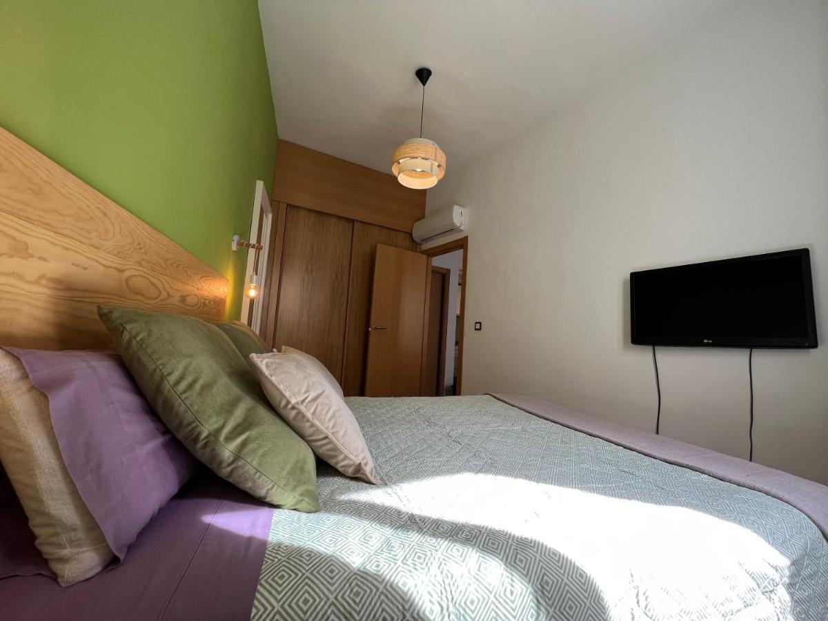 Amazing Apartment In The Heart Of Malaga Pool & Free Parking Exterior foto
